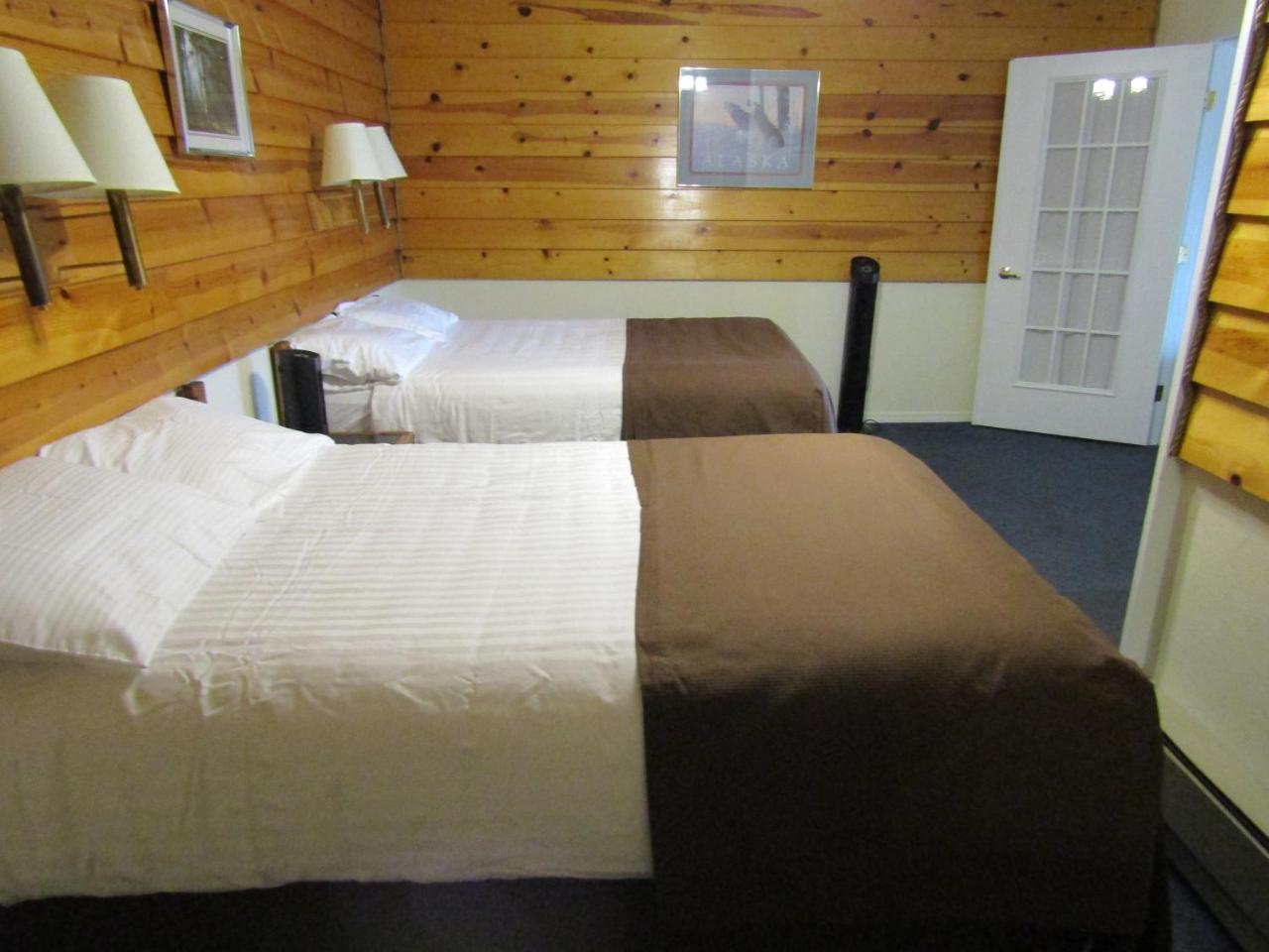 Captain'S Choice Motel Haines Eksteriør billede