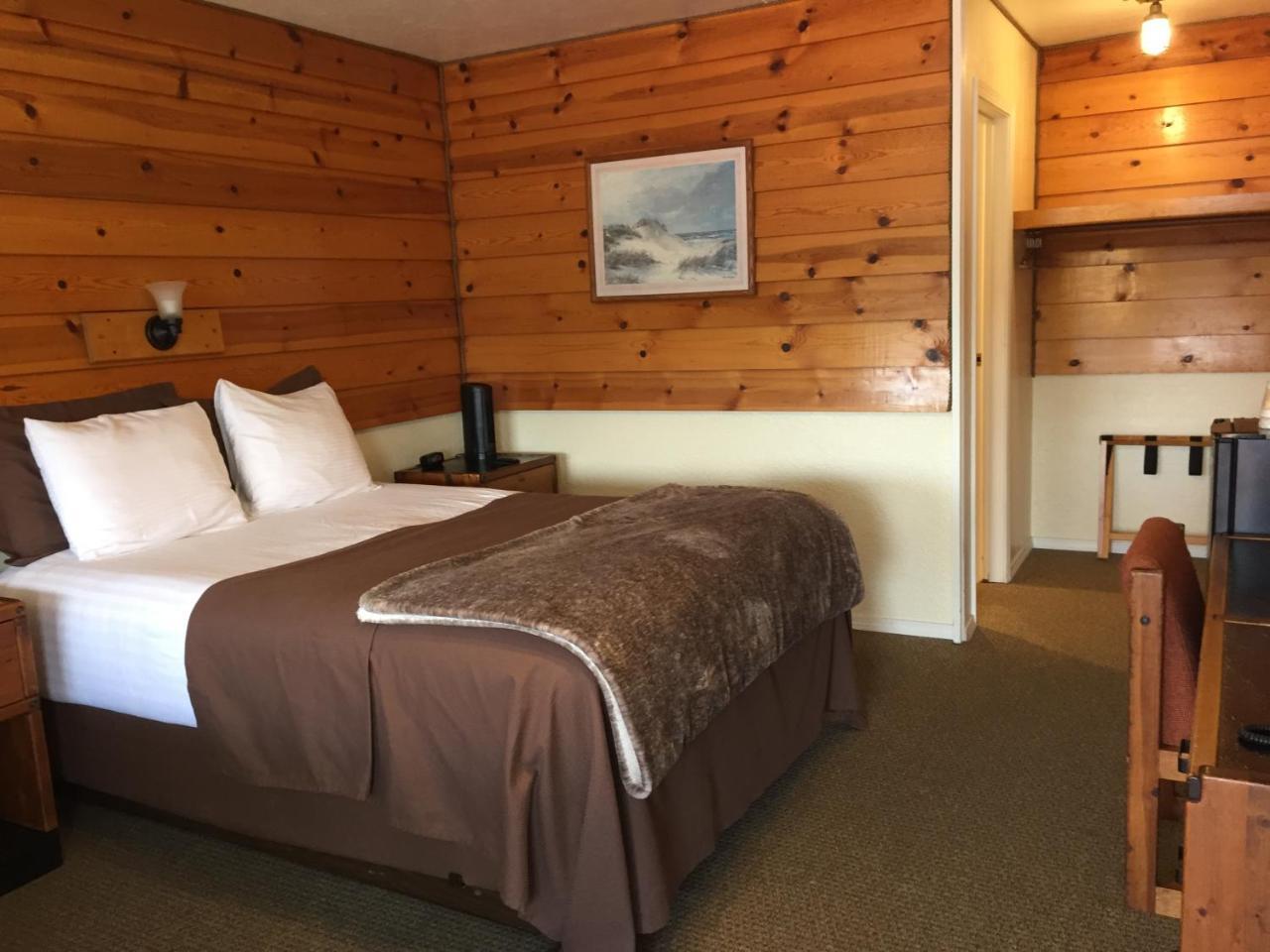 Captain'S Choice Motel Haines Eksteriør billede