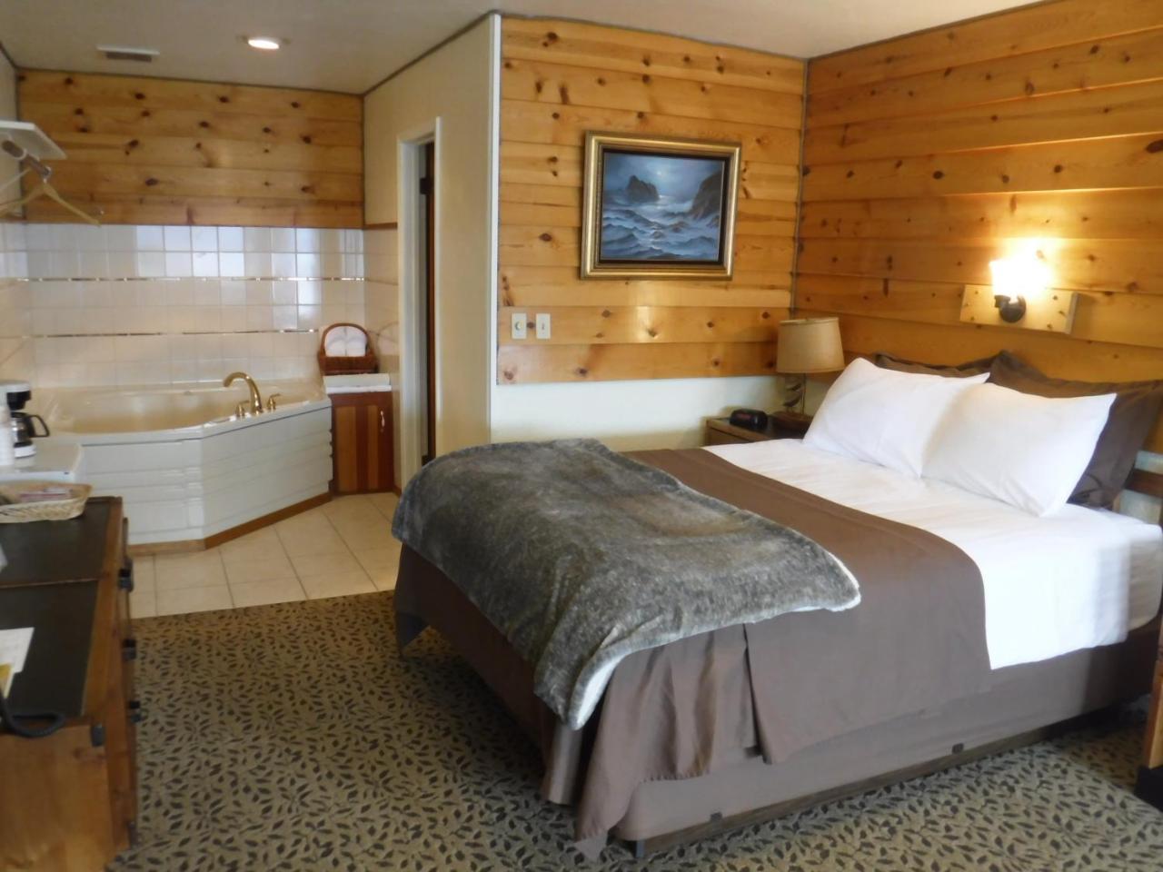 Captain'S Choice Motel Haines Eksteriør billede