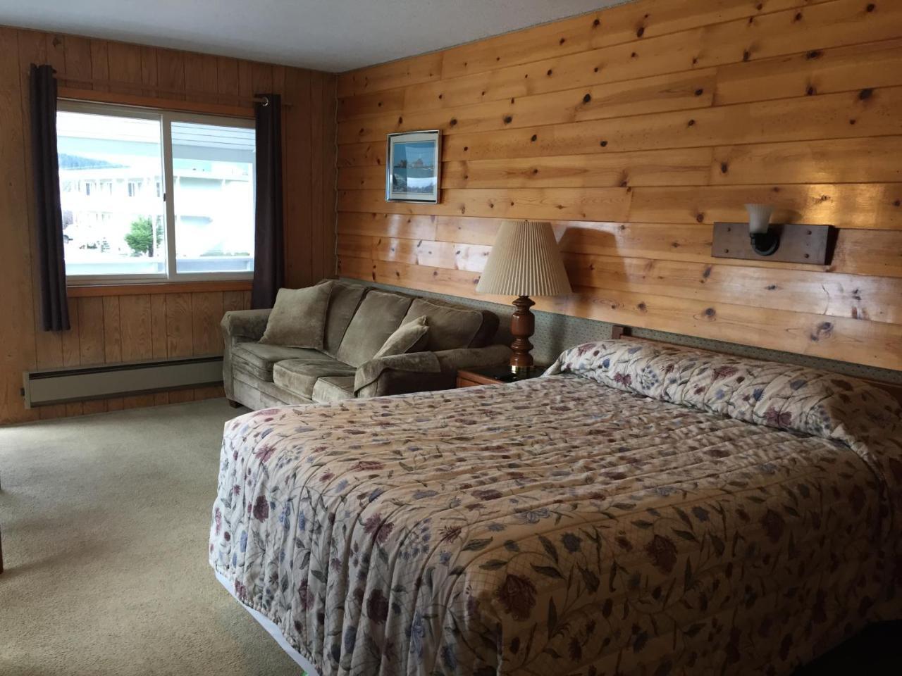 Captain'S Choice Motel Haines Eksteriør billede