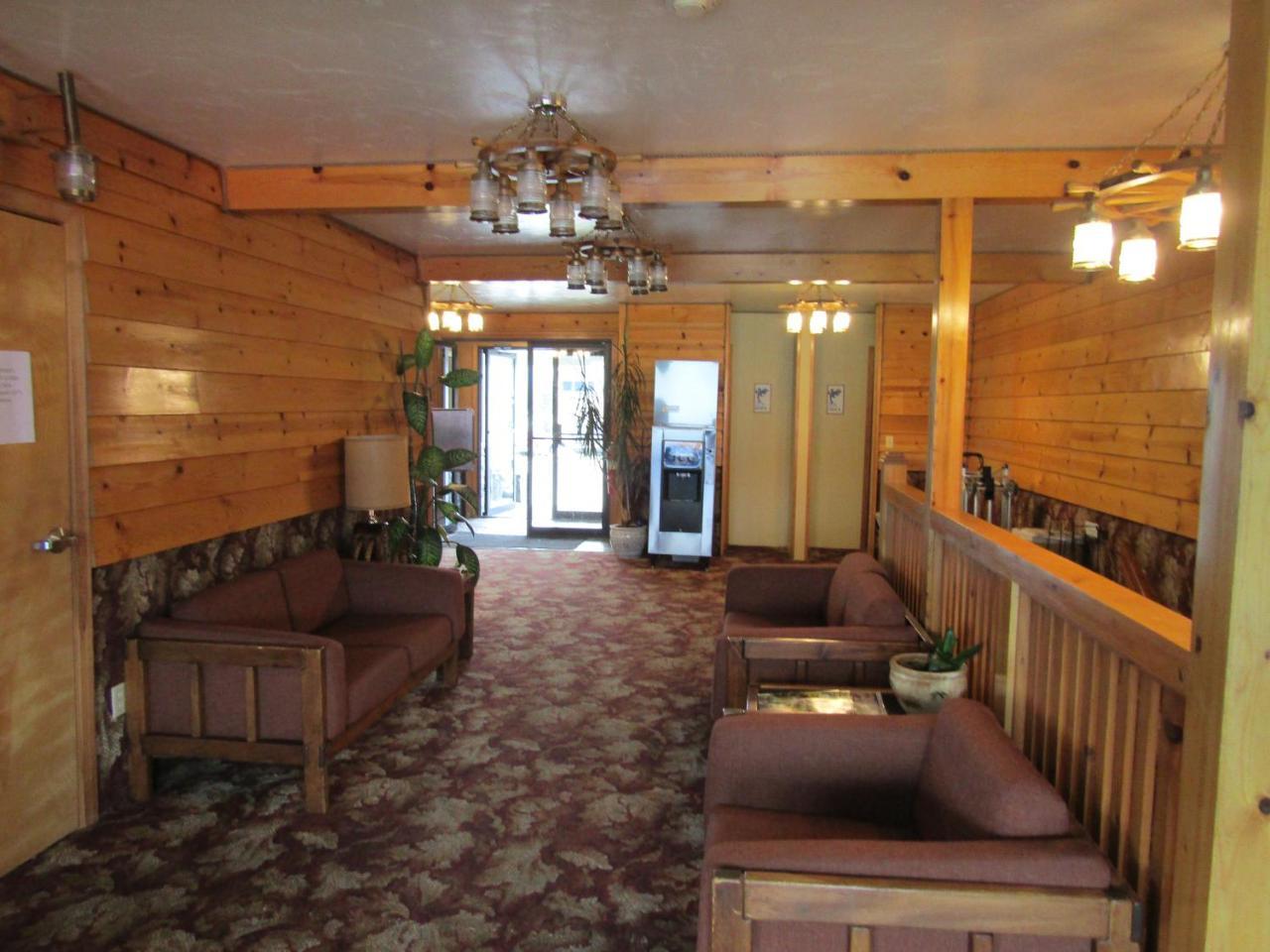 Captain'S Choice Motel Haines Eksteriør billede